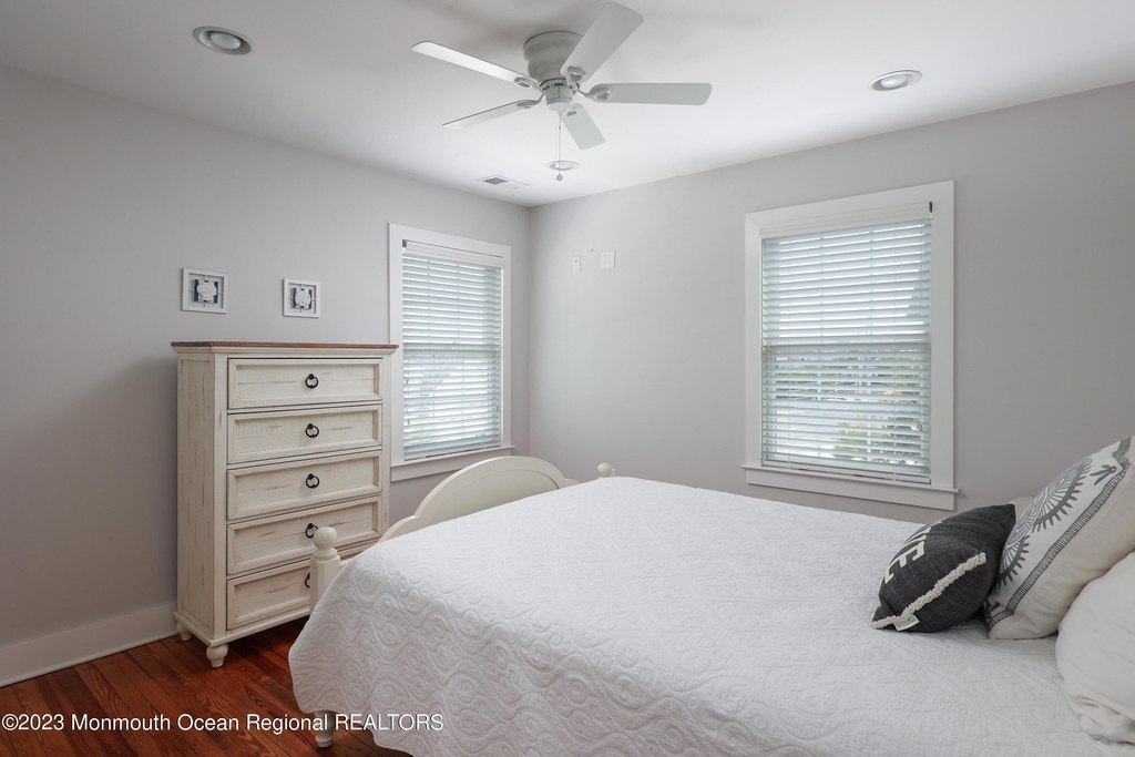 912 Ocean Avenue - Photo 19