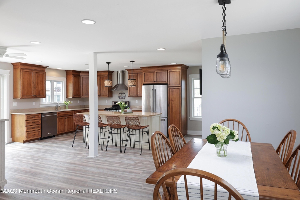 912 Ocean Avenue - Photo 4
