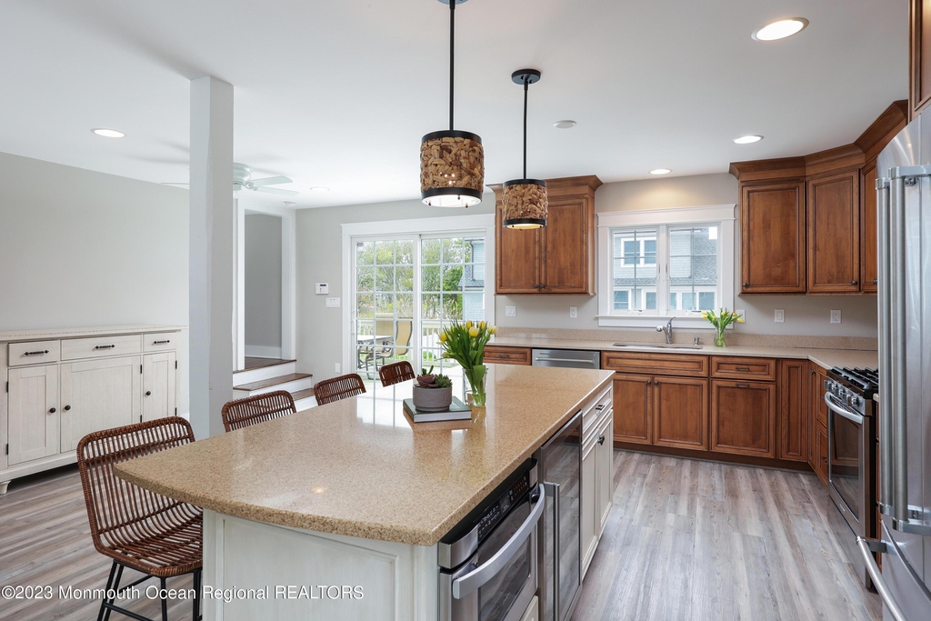 912 Ocean Avenue - Photo 7