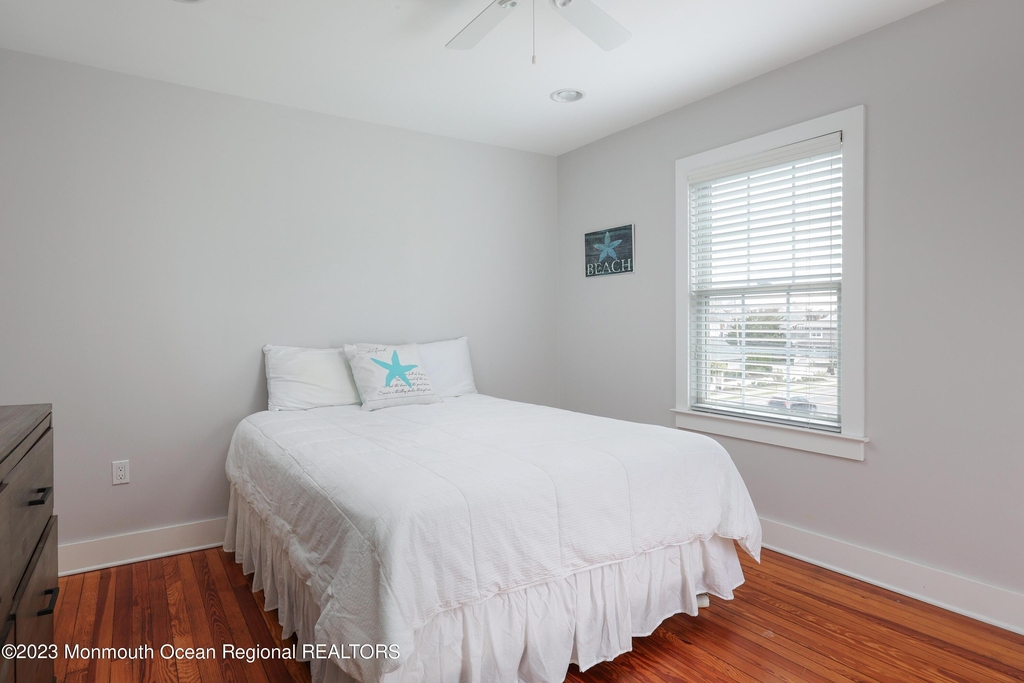 912 Ocean Avenue - Photo 17