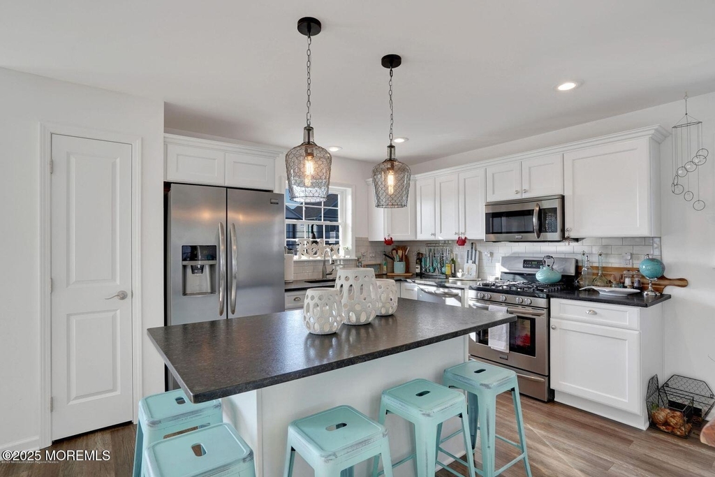 304 6th Avenue - Photo 4
