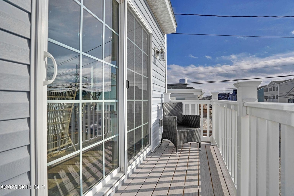 304 6th Avenue - Photo 12