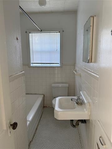 1942 Lincoln Drive - Photo 5