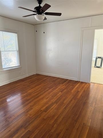 1942 Lincoln Drive - Photo 2
