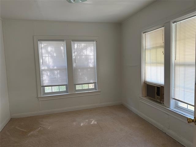 1942 Lincoln Drive - Photo 4