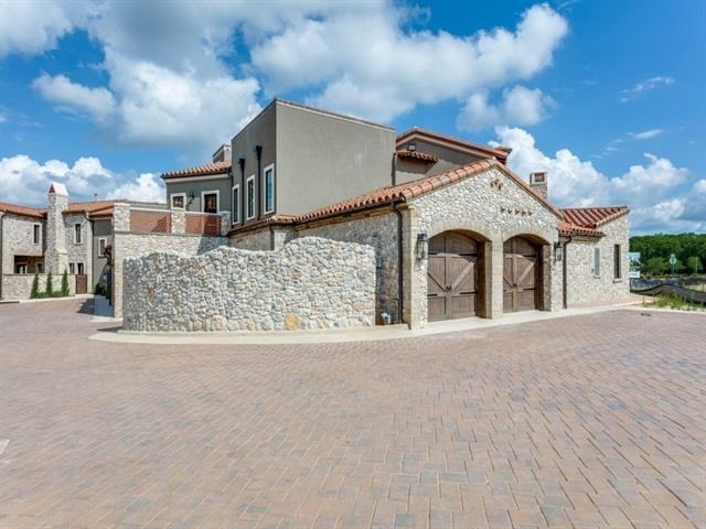 76 Cortes Drive - Photo 5