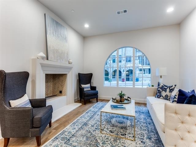 76 Cortes Drive - Photo 3