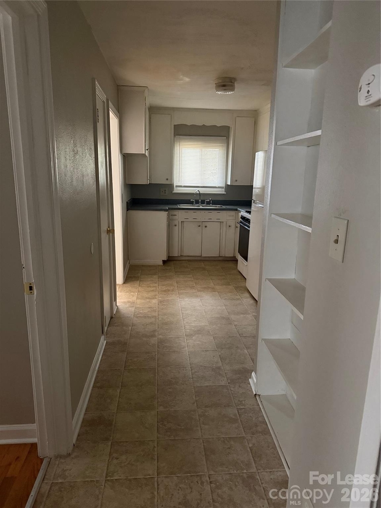 833 4th Avenue Sw - Photo 7