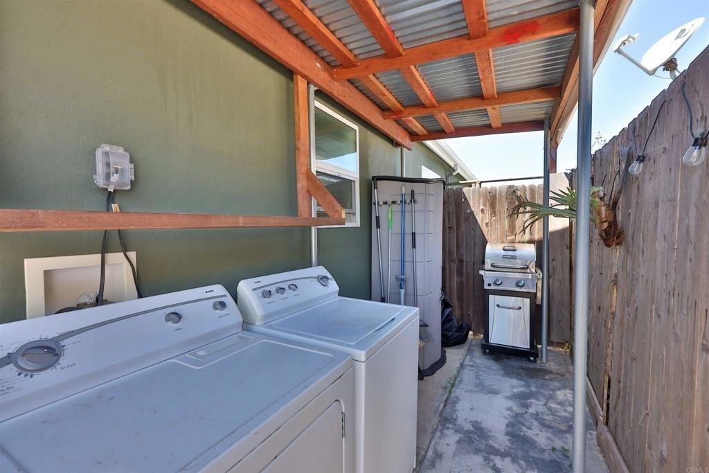 520 Delaware - Photo 19