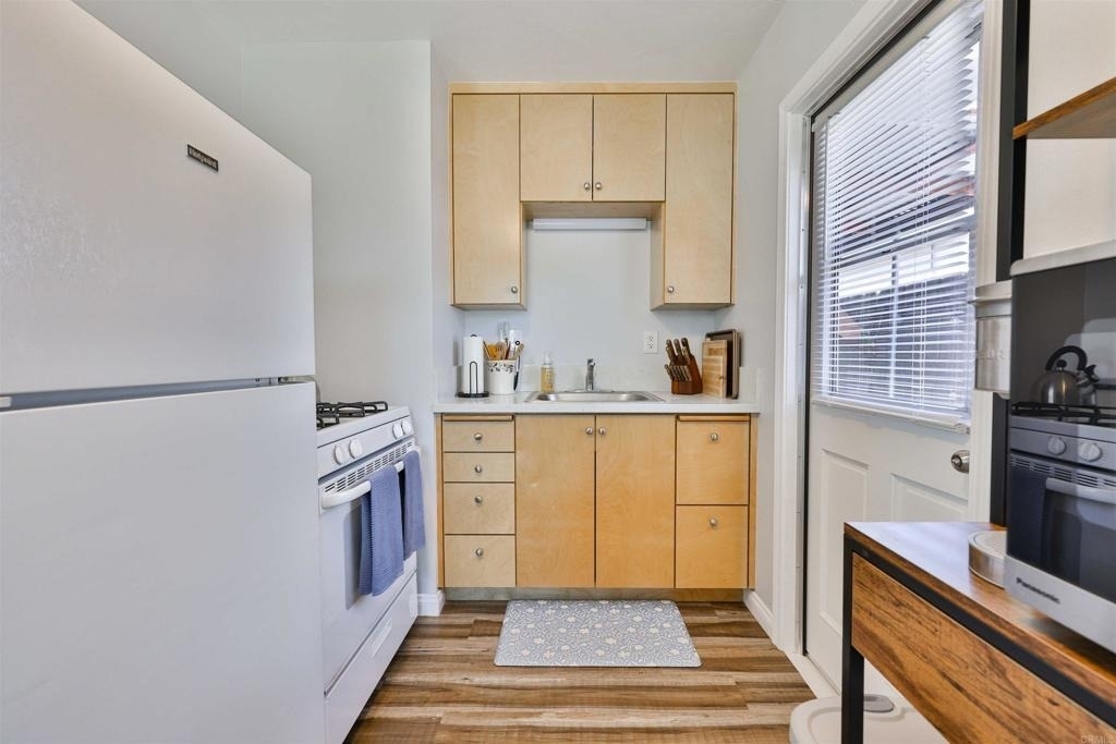 520 Delaware - Photo 14