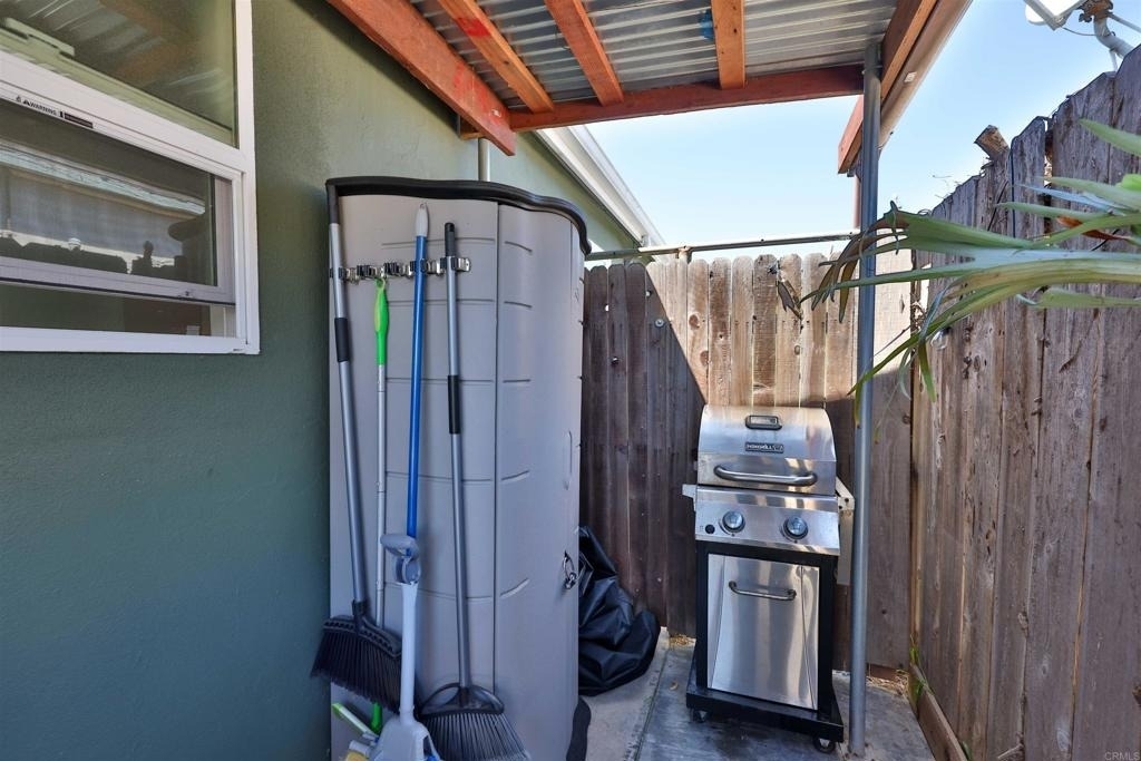 520 Delaware - Photo 20
