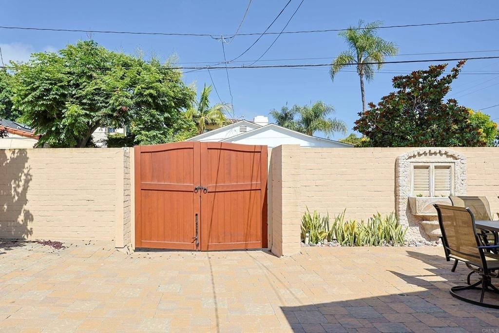 518 5th Street - Photo 38