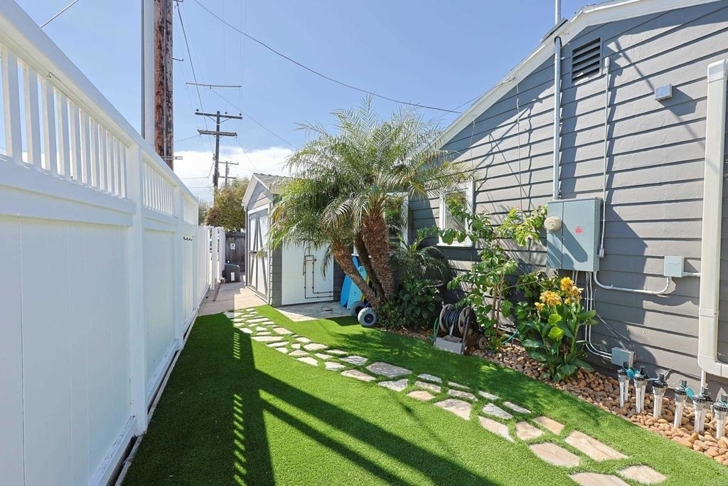 340 Glorietta Place - Photo 54