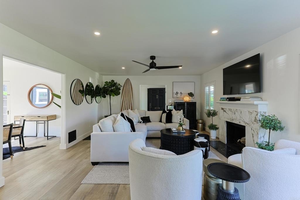 340 Glorietta Place - Photo 18