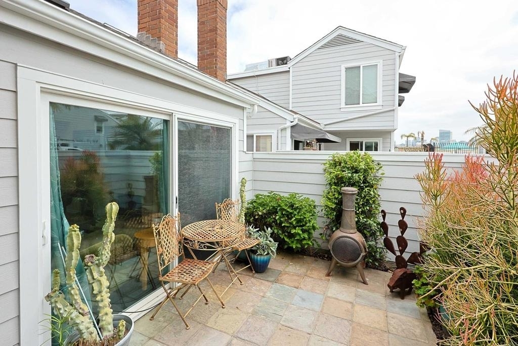 1415 1st Street - Photo 2