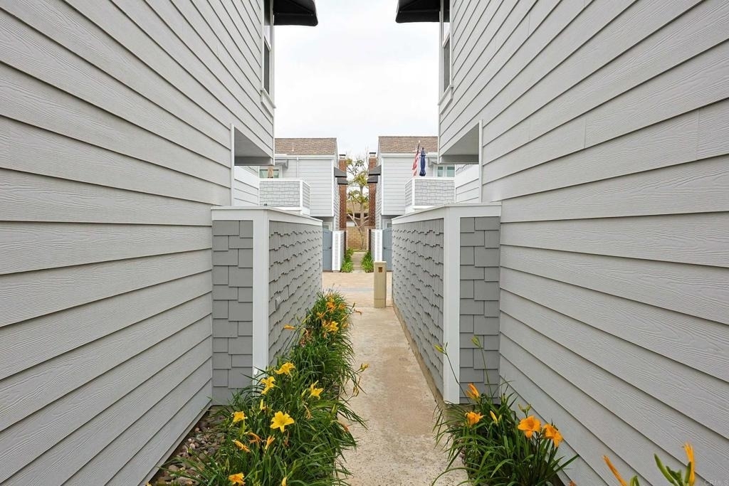 1415 1st Street - Photo 1