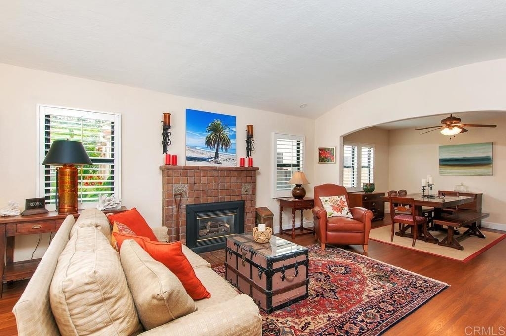 1033 Encino Row - Photo 1