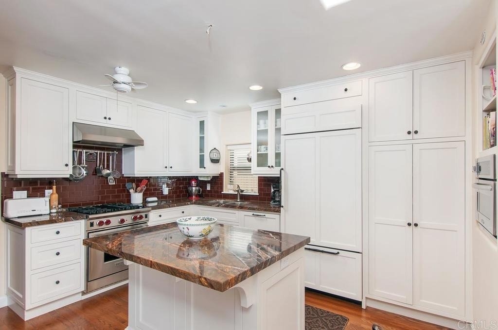 1033 Encino Row - Photo 5