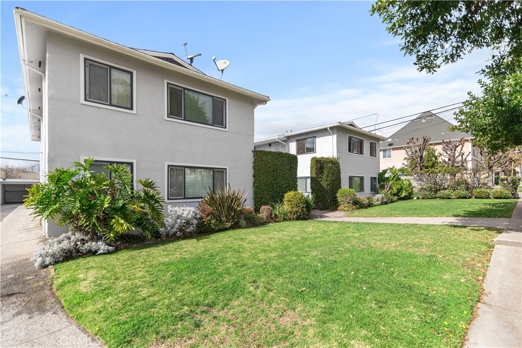 117 S Ivy Avenue - Photo 2