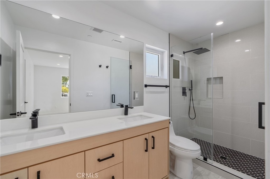 7437 Ranchito Avenue - Photo 3