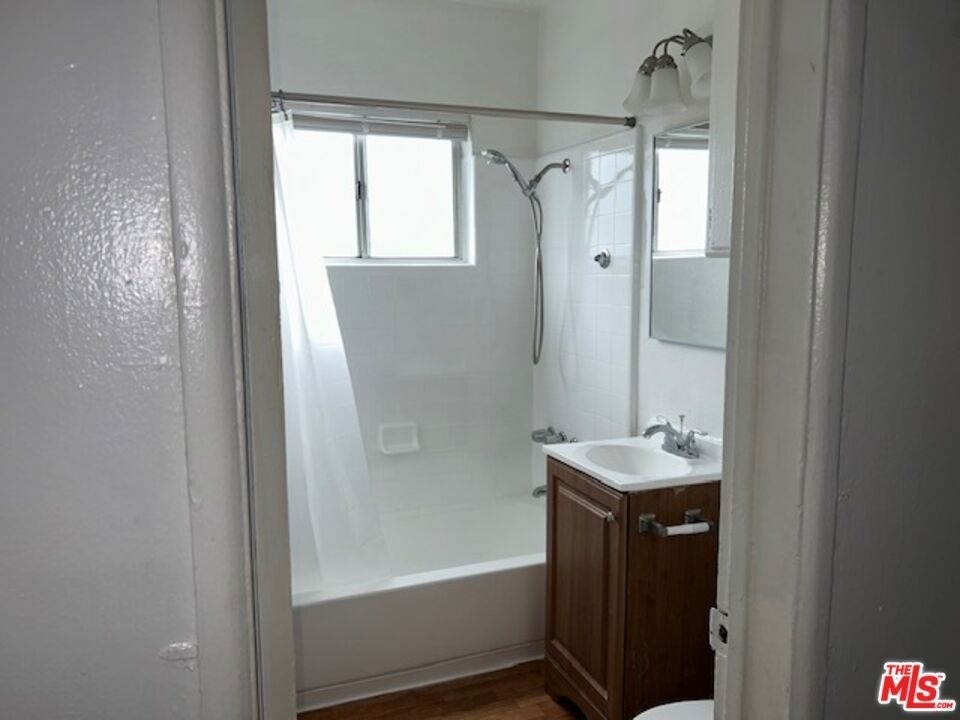 10702 Crenshaw Boulevard - Photo 17