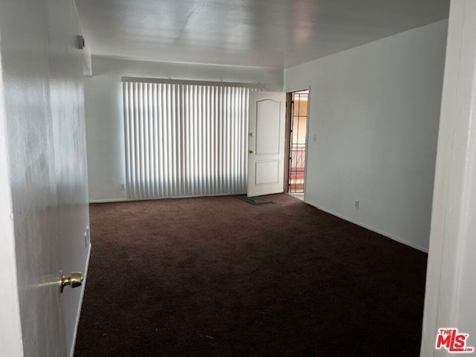 10702 Crenshaw Boulevard - Photo 6