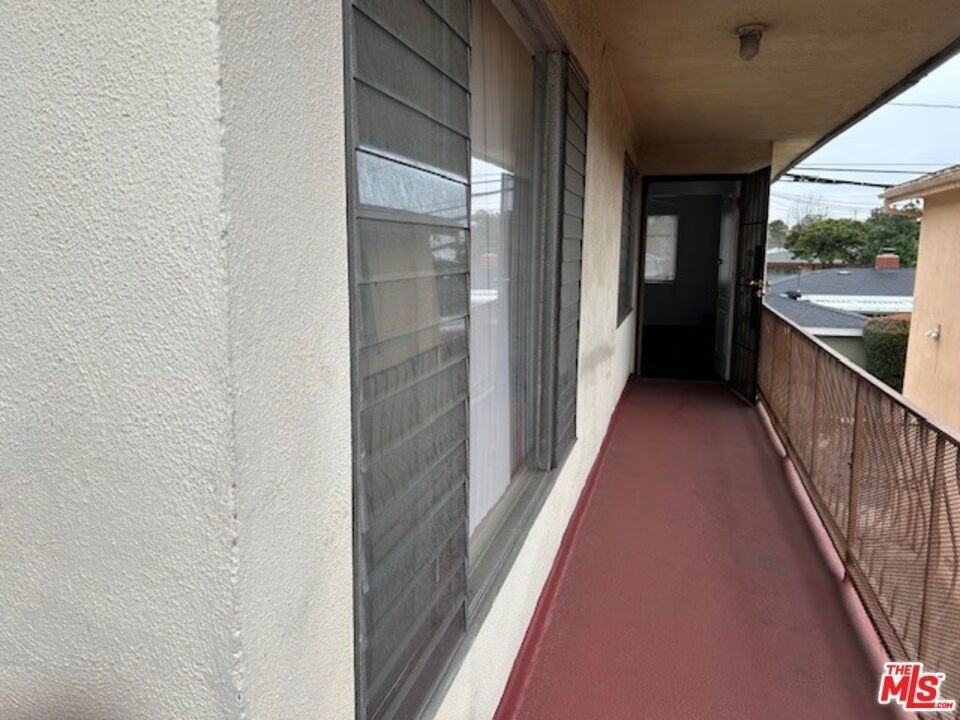10702 Crenshaw Boulevard - Photo 2