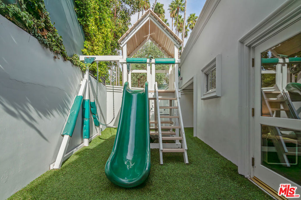 402 Doheny Road - Photo 31
