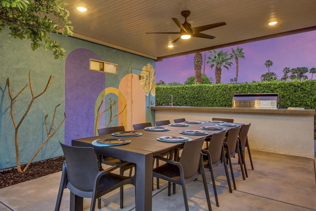 2230 Tamarisk Road - Photo 4