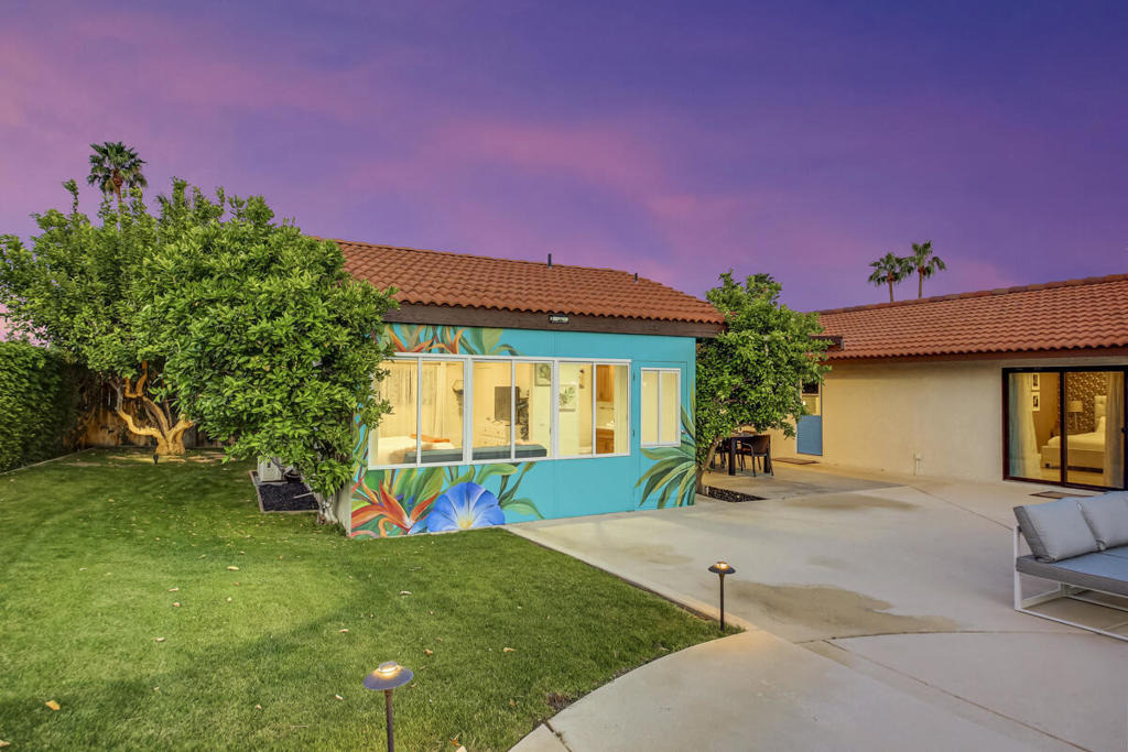 2230 Tamarisk Road - Photo 10