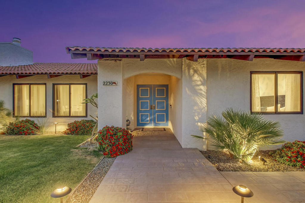 2230 Tamarisk Road - Photo 3