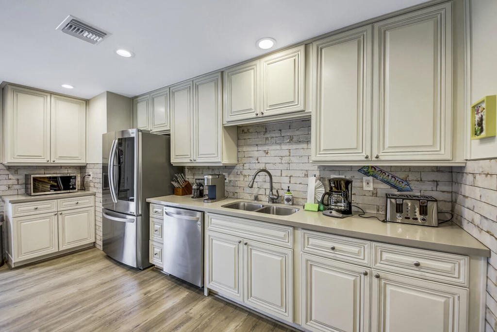 2230 Tamarisk Road - Photo 41