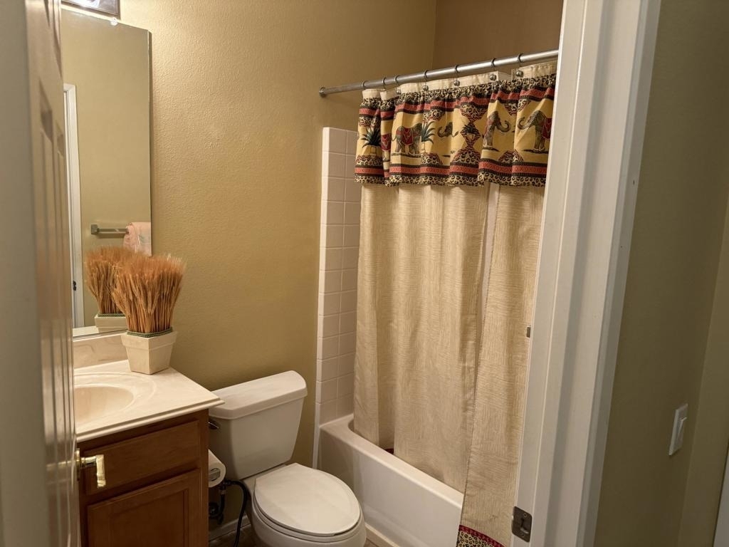 78464 Glastonbury Way - Photo 1