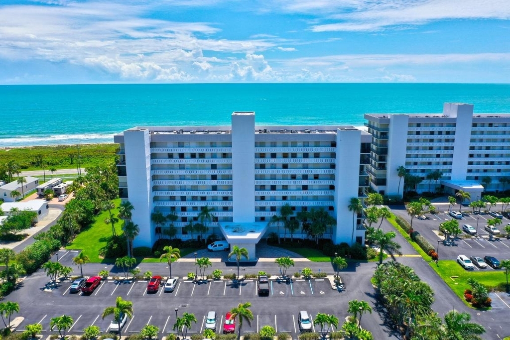 5061 N Highway A1a - Photo 0