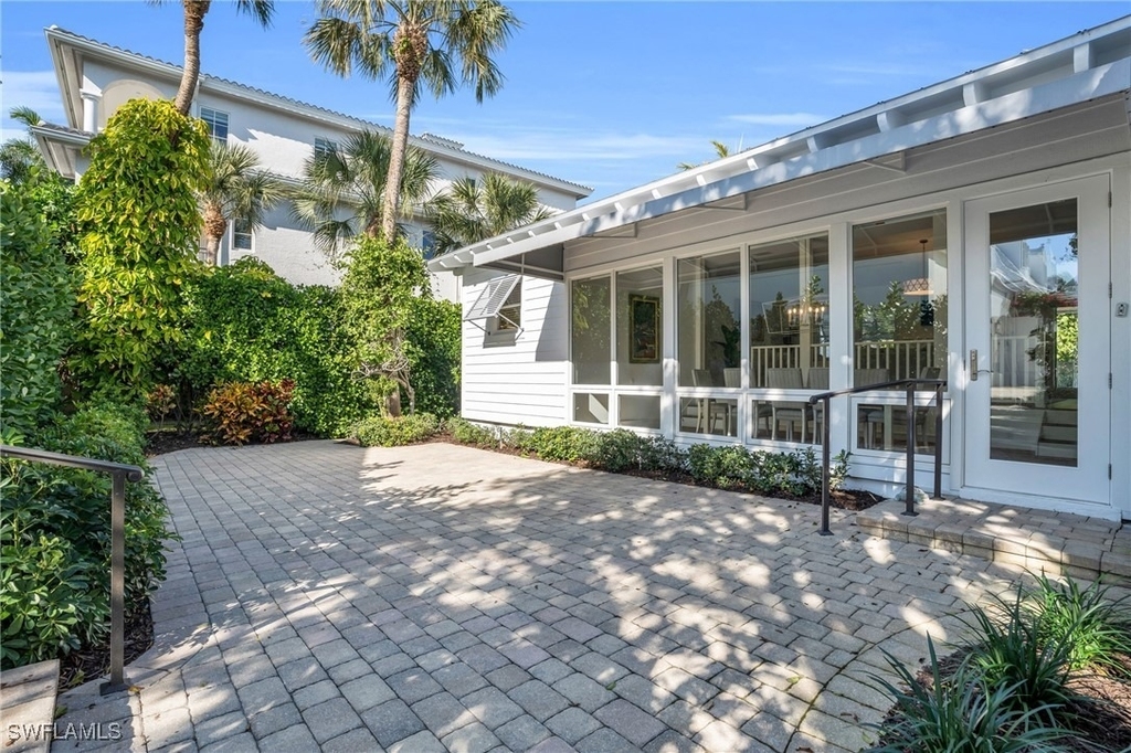 617 Gulf Shore Blvd N - Photo 11