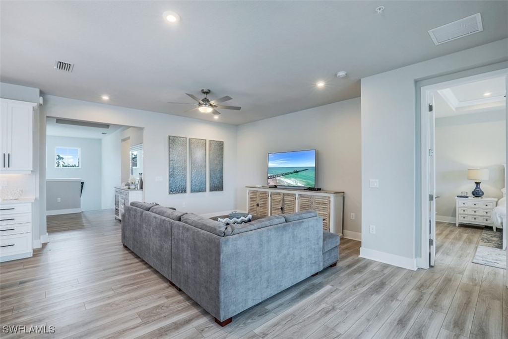 4705 Arboretum Circle - Photo 4