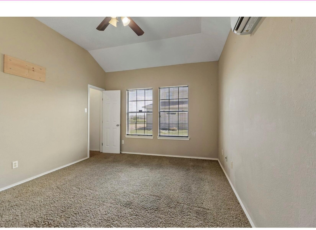 12015 Arnhamn Ln - Photo 18