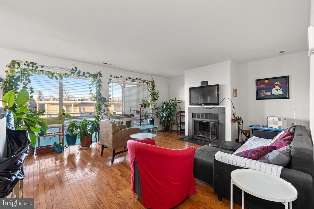 7244 Donnell Place - Photo 5