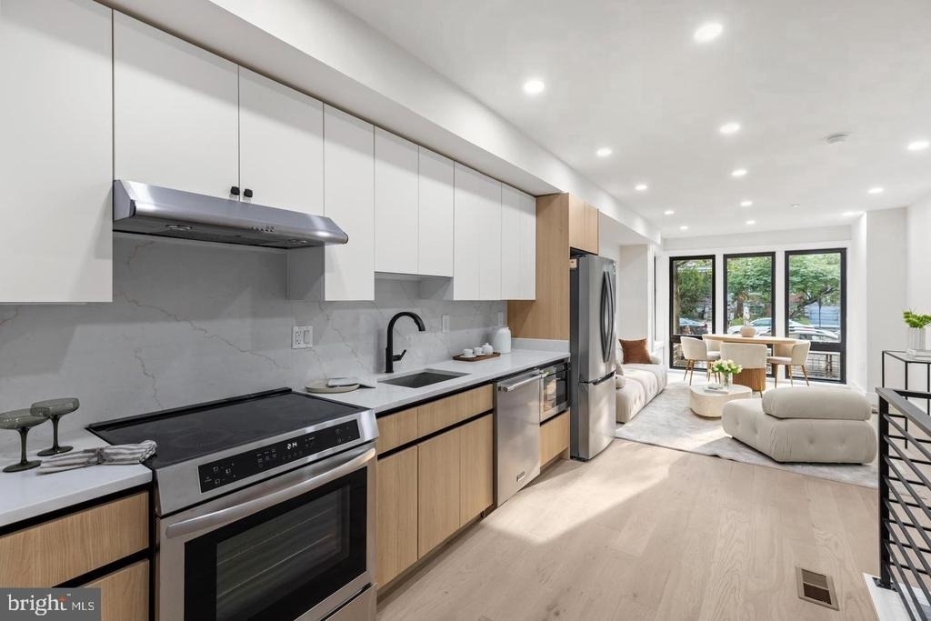3923 14th Street Nw - Photo 6