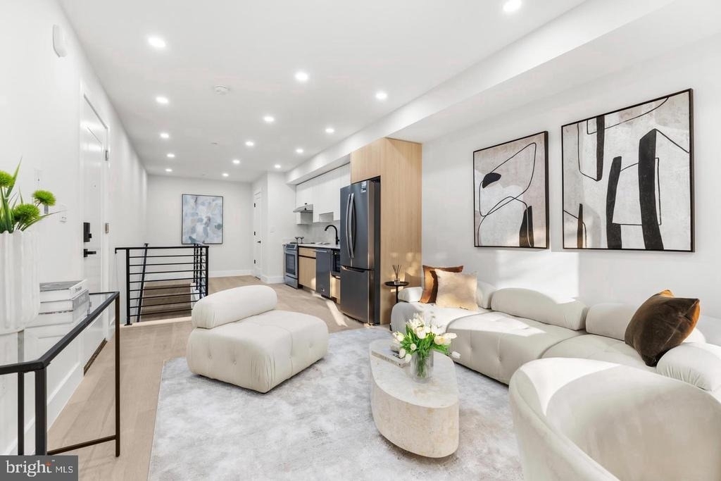 3923 14th Street Nw - Photo 5