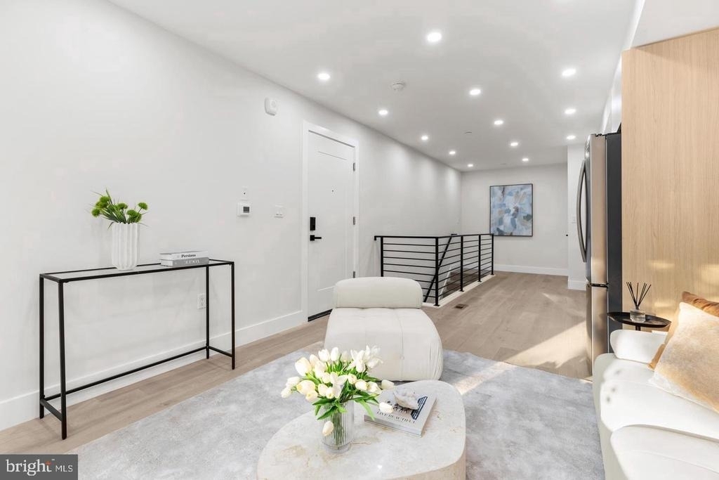 3923 14th Street Nw - Photo 4