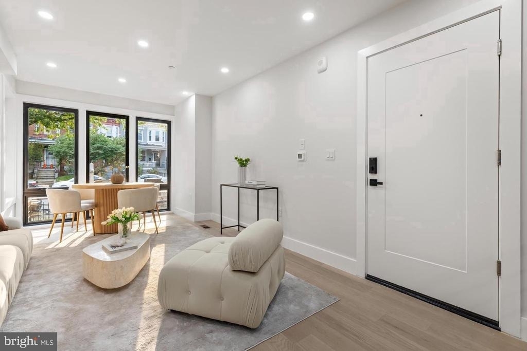 3923 14th Street Nw - Photo 3