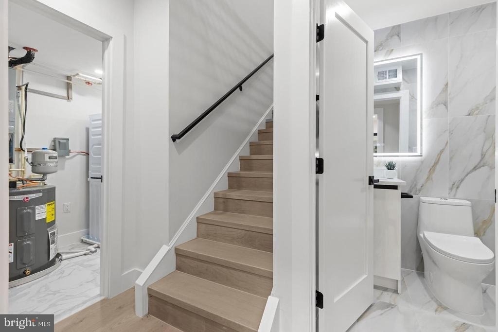 3923 14th Street Nw - Photo 13
