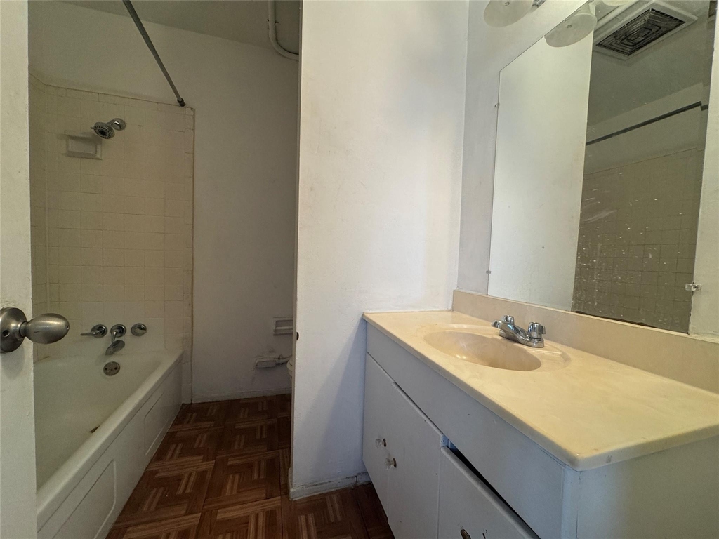 6405 Westward Street - Photo 10
