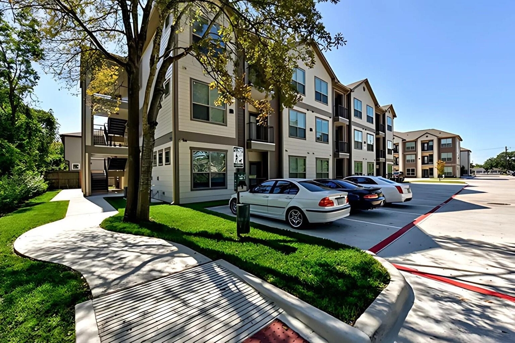 1920 Hollister Street - Photo 1