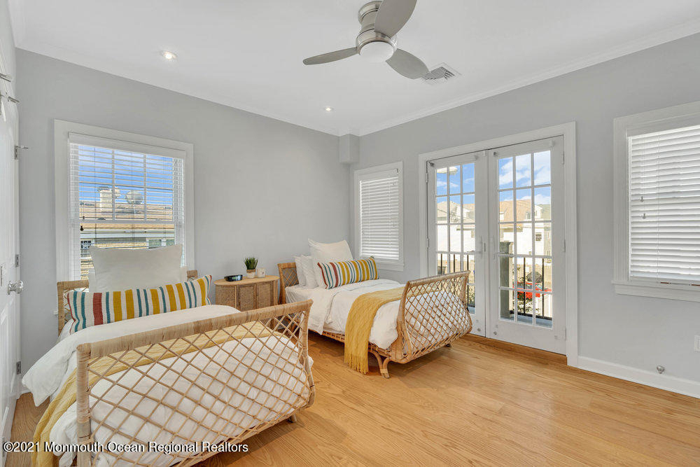 1302 Ocean Avenue - Photo 38