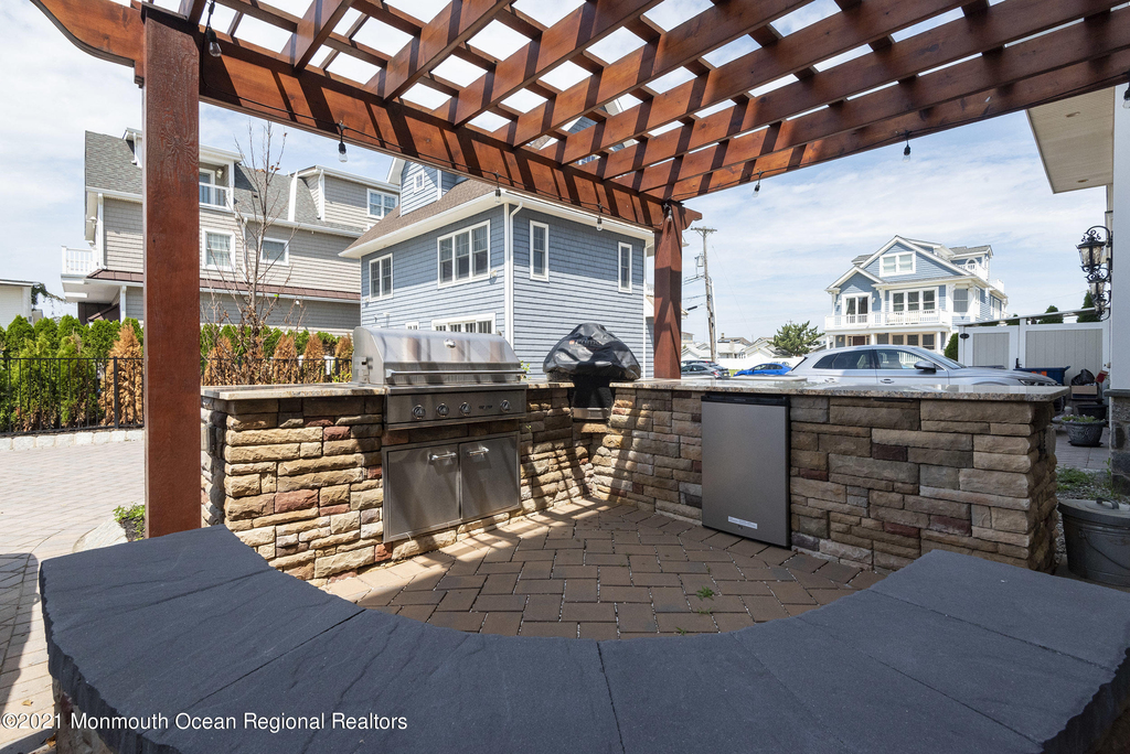 1302 Ocean Avenue - Photo 64