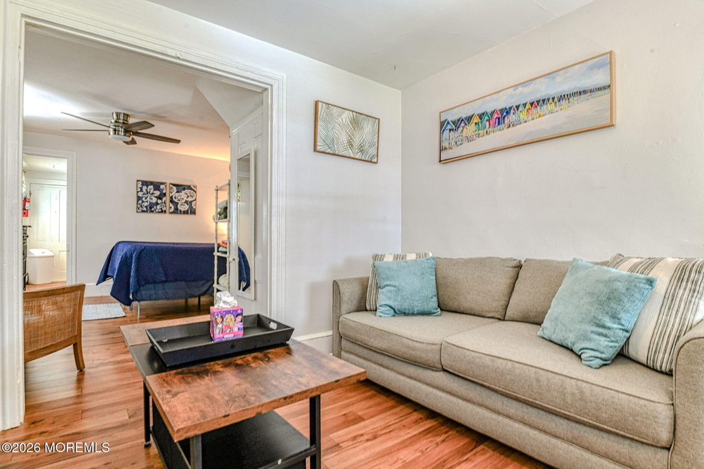 19 Webb Avenue - Photo 10