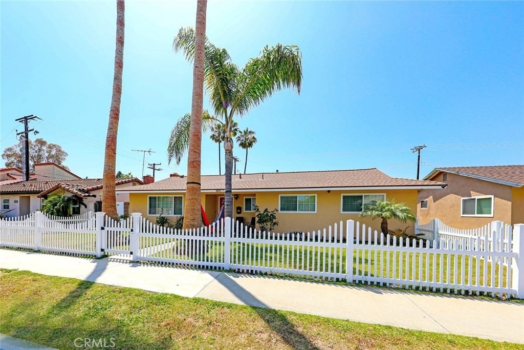 18091 Newland Street - Photo 0