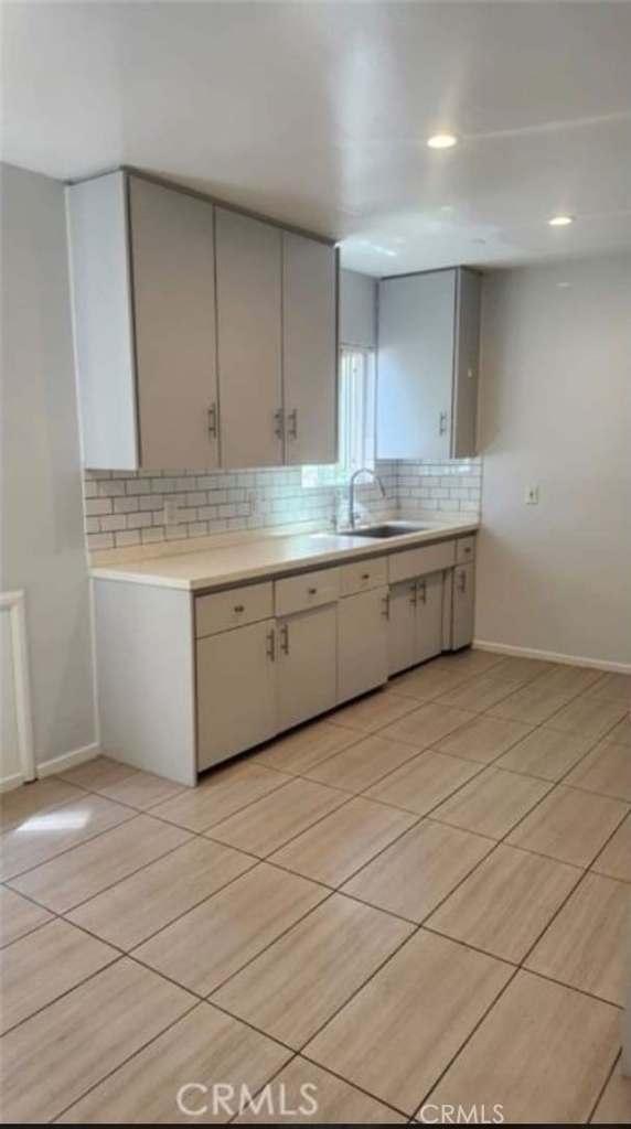 312 E Dryden Street - Photo 5